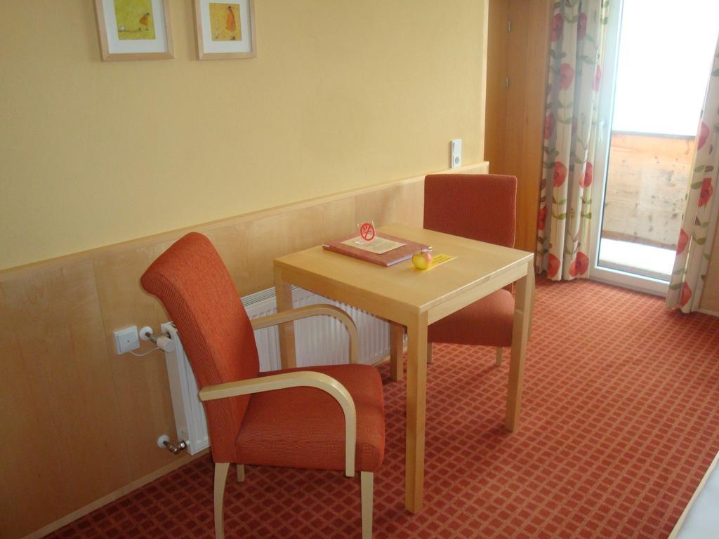 Sonne Bezau - Familotel Bregenzerwald Ruang foto